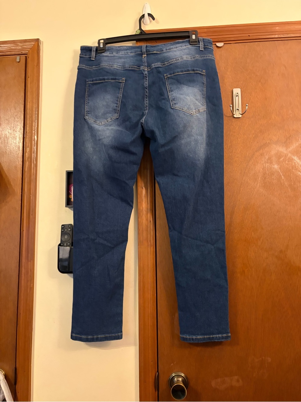 Distressed High-Rise Women's Jeans - Blue - Picture 4 of 5